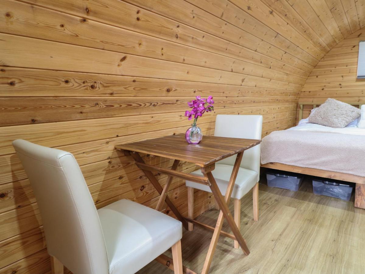 The Pod At Bank House Farm Villa Stafford Exterior foto
